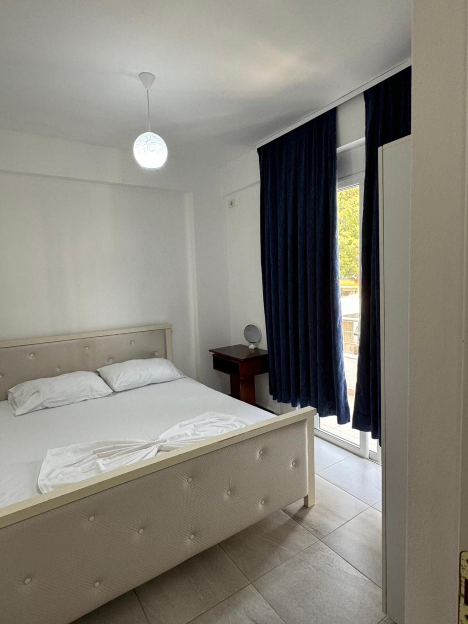 L.T. Noy'S Apartment Saranda Extérieur photo